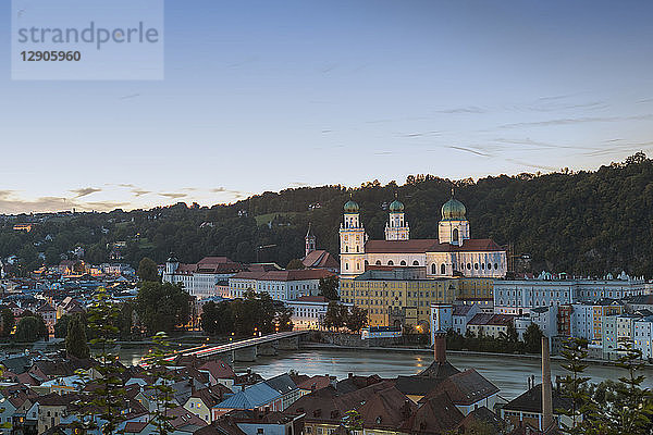 Germany  Bavaria  Passau  St. Stephen's Cathedral and Inn River in the evening