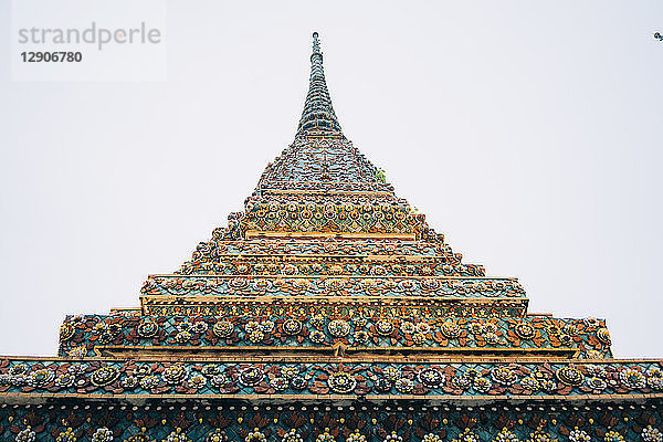 Thailand  Bangkok  The Grand Palace  Colorful pagoda