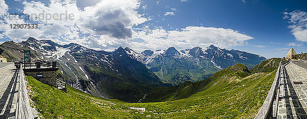 Austria  Hohe Tauern  Grossglockner High Alpine Road  view on Grossglockner