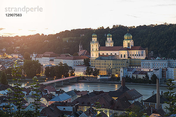 Germany  Bavaria  Passau  St. Stephen's Cathedral and Inn River in the evening
