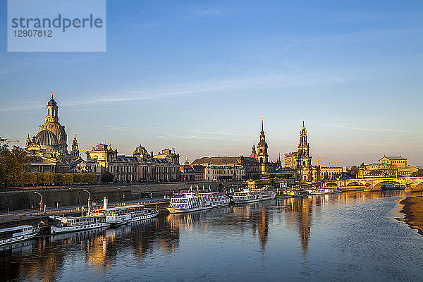 Germany  Saxony  Dresden  city view in the evening