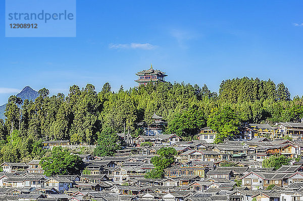 China  Yunnan  Lijiang  cityscape