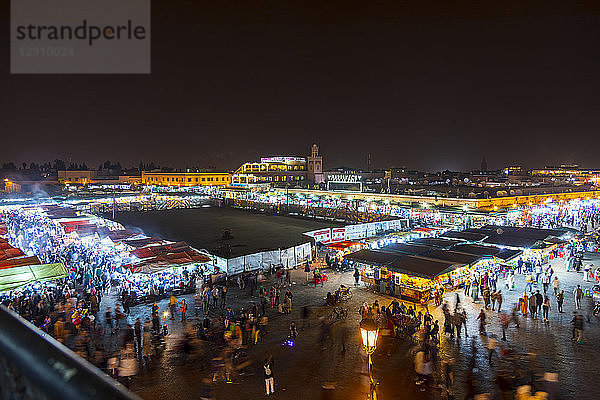 Morocco  Marrakesh  view over market at Djemaa el-Fna square in the evening