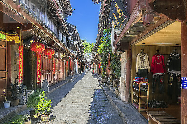 China  Yunnan  Lijiang  scenic alley in the old town