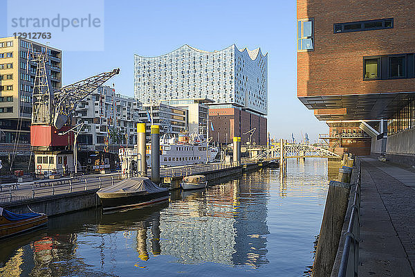 Germany  Hamburg  Hafencity with Elbe Philharmonic Hall