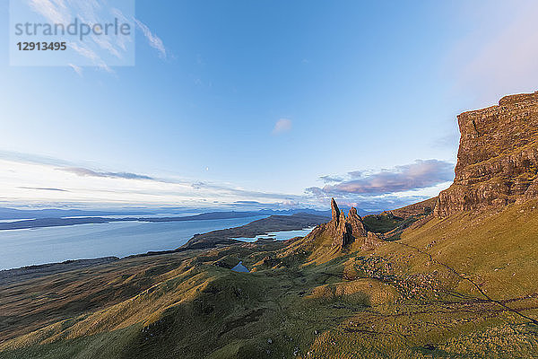 UK  Scotland  Inner Hebrides  Isle of Skye  Trotternish  morning mood at Loch Leathan and The Storr