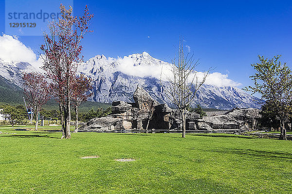 China  Yunnan  Lijiang  Jade Dragon Snow Mountain