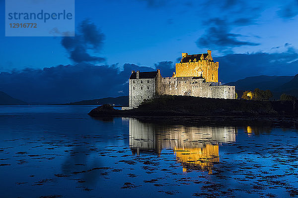 UK  Scotland  Dornie  Loch Duich  Eilean Donan Castle at blue hour