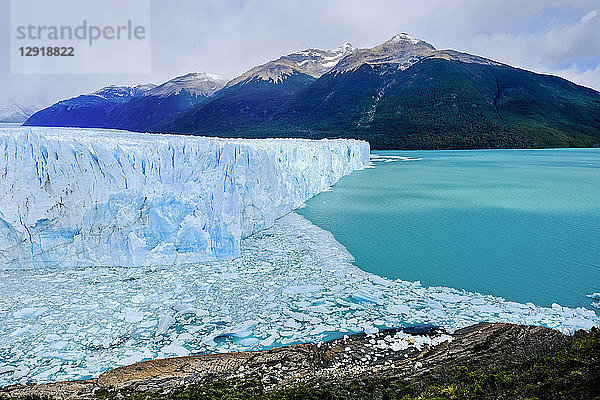 Blick auf den Perito-Moreno-Gletscher  Los Glaciares-Nationalpark  El Calafate  Provinz Santa Cruz  Argentinien