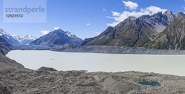 Tasmanischer Gletscher  Tasmanischer Gletschersee  Burnett Mountains  Mount Cook National Park  UNESCO Weltkulturerbe  Südinsel  Neuseeland  Pazifik