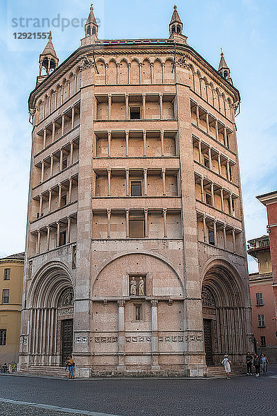 Baptisterium von Parma  Parma  Emilia Romagna  Italien