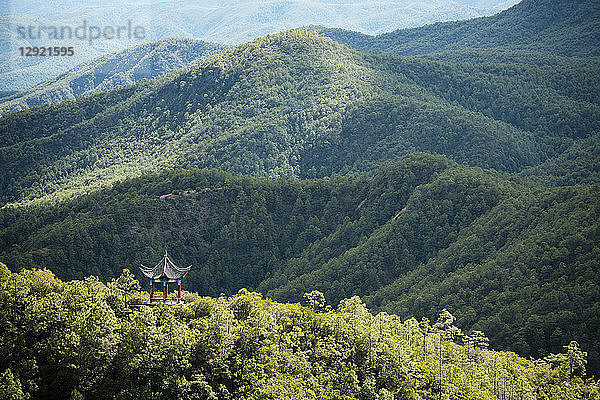 Landschaft bei Shibaoshan  Shaxi  Provinz Yunnan  China