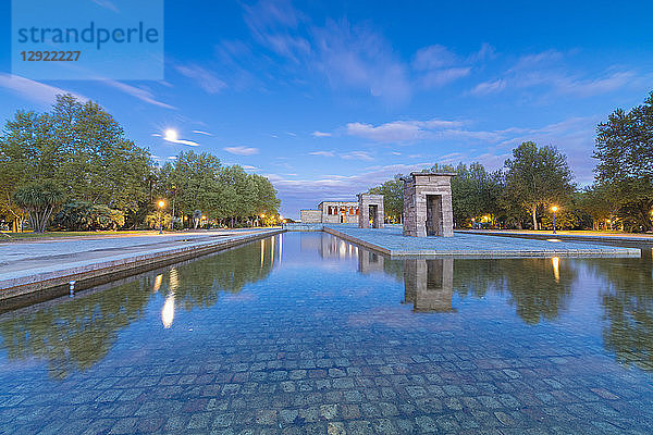 Ägyptischer Tempel von Debod (Templo de Debod)  Parque del Oeste  Madrid  Spanien  Europa