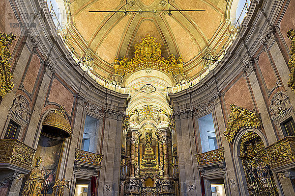 Innenraum der Clerigos-Kirche  Porto  Portugal  Europa