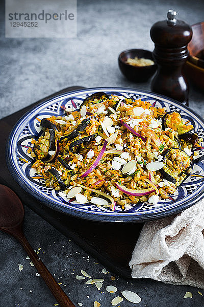 Farro-Salat mit gebratenen Auberginen