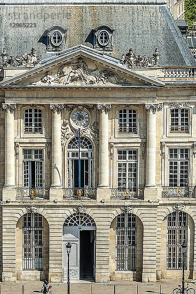 Frankreich  Gironde  Bordeaux  Detail eines Palastes am Place de la Bourse (Weltkulturerbe UNESCO)