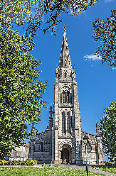 Frankreich  Gironde  Sainte-Croix-du-Mont  Kirche