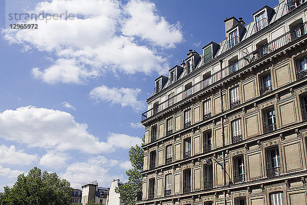 Frankreich  Paris  Departement 75  10. Arrondissement  Haussmann-Gebäude.