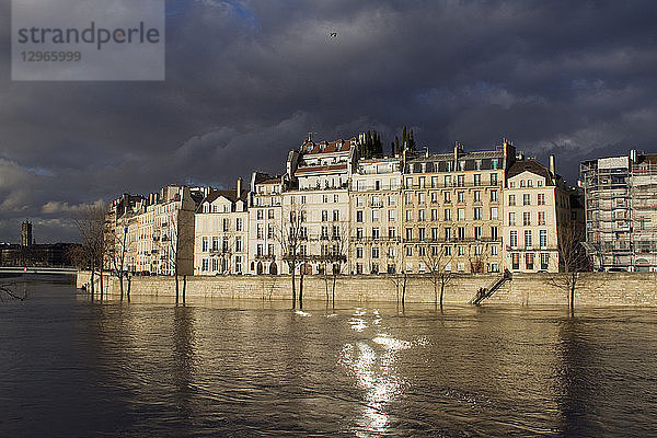 Frankreich  Paris  das Hochwasser der Seine am 26. Januar 2018.