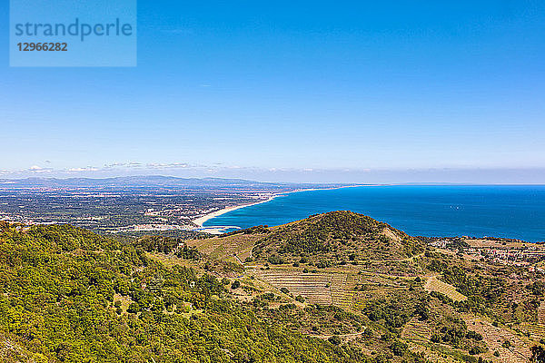 Port-Vendres Blick von der Küste von Vermeille  Pyrenees-Orientales  Katalonien  Languedoc-Roussillon  Frankreich