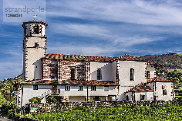 Spanien  Navarra  Baztan-Tal  Maya-Kirche (Jakobsweg)