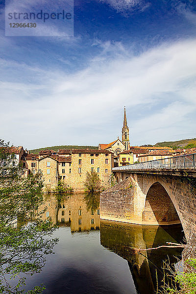 Saint Antonin noble val  Tarn  Midi-Pyrenäen  Okzitanien  Frankreich