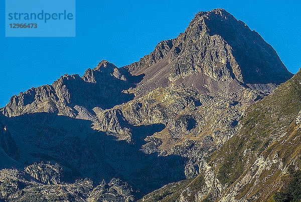 Frankreich  Pyrenäen-Nationalpark  Region Okzitanien  Balaïtous-Massiv (3.098 m) vom Val d'Azun aus gesehen