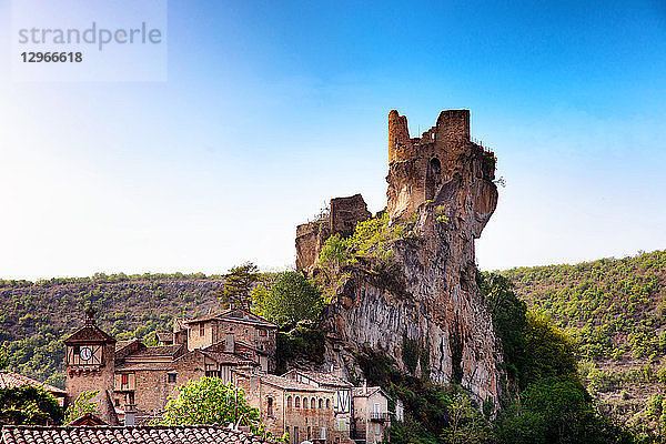 Ruine der Dorfburg Puycelsi  Tarn  Midi-Pyrenäen  Okzitanien  Frankreich
