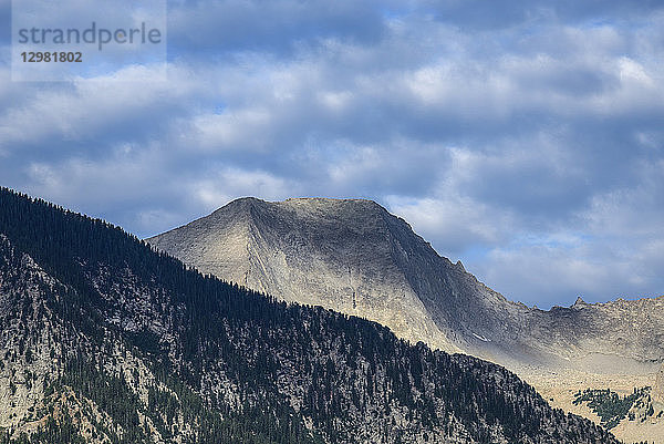 Wolken über dem Berg in Marble  Colorado