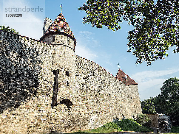 Türme der Stadtmauer  von außen  Tallinn  Estland  Baltikum