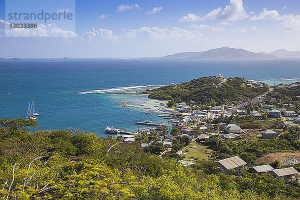 Blick auf Clifton Harbour  Union Island  Die Grenadinen  St. Vincent und die Grenadinen  Westindien  Karibik