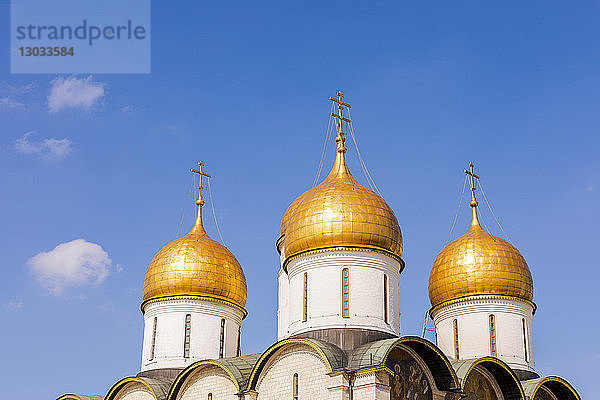 Die Kuppeln der Verkündigungskathedrale im Inneren des Kremls  UNESCO-Weltkulturerbe  Moskau  Russland