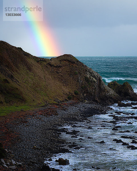 Neuseeländischer Regenbogen  Südinsel  Neuseeland  Pazifik