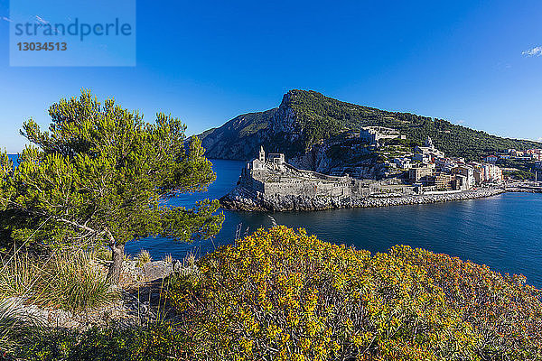 Insel Palmaria  Blick auf Portovenere von Palmaria aus  Ligurien  Italien