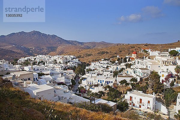 Das Dorf Pyrgos  Insel Tinos  Kykladen  Griechische Inseln  Griechenland