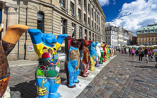 Domplatz  United Buddy Bears  Die Kunst der Toleranz  Riga  Lettland  Baltikum