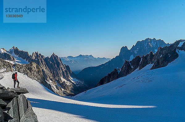 Landschaftsgenuss für Wanderer  Chamonix-Mont-Blanc  Rhône-Alpes  Frankreich