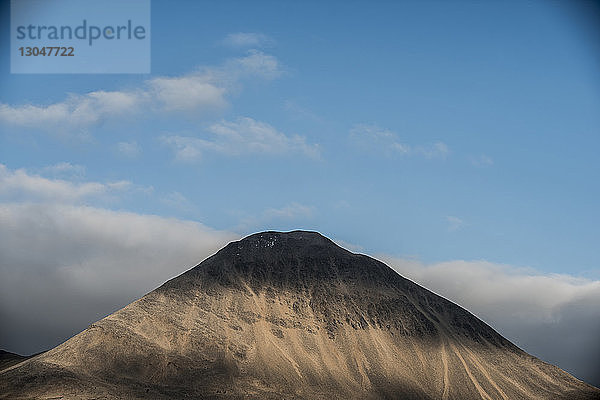 Berg gegen Himmel