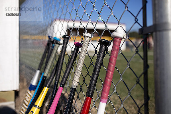 Baseballschläger im Unterstand