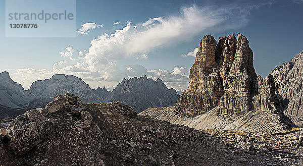 Torre di Toblin an einem sonnigen Tag