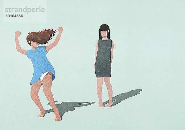 Schüchterne Frau beobachtet sorglose Frau tanzen auf blauem Hintergrund