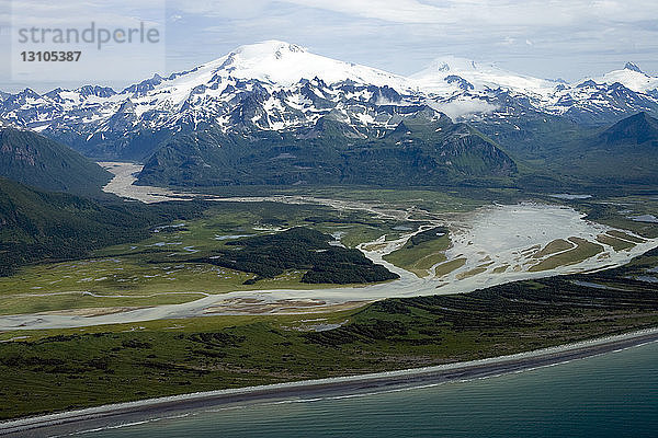 Luftaufnahme der Swikshak River Area des Katmai National Park  Alaska