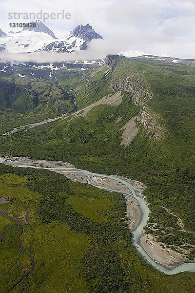 Vierspitziger Berg entlang der Küste des Katmai-Nationalparks  Alaska