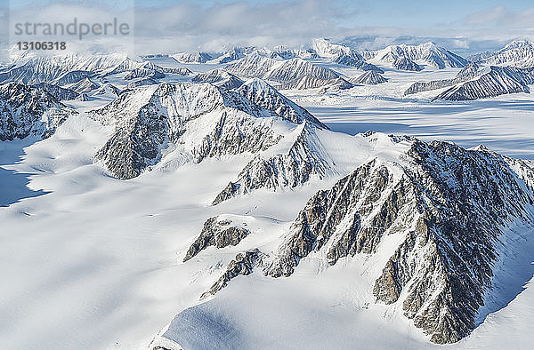 Gletscher und Berge im Kluane-Nationalpark und -Reservat  in der Nähe von Haines Junction; Yukon  Kanada