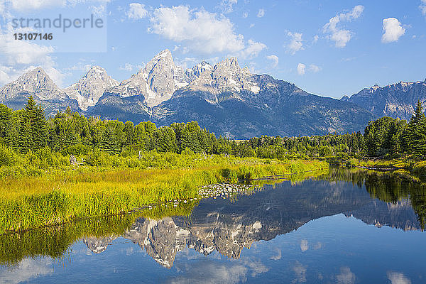 Teton Range von Schwabache Landing aus gesehen  Grand Teton National Park  Wyoming  Vereinigte Staaten von Amerika