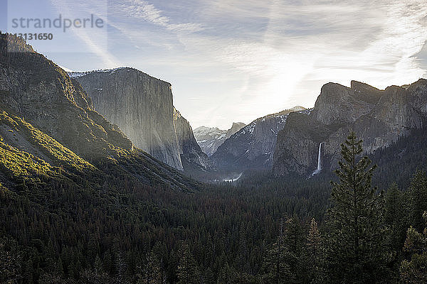 Landschaftsansicht des Yosemite-Nationalparks gegen den Himmel