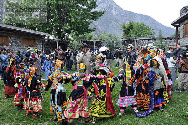 Pakistan  Bumburet Tal  Chilan Loshi Fest