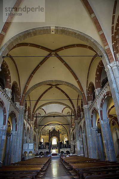 Europa  Italien  Lombardei  Mailand  Abtei von S. Ambrogio. Frühchristliche und mittelalterliche romanische Kirche.