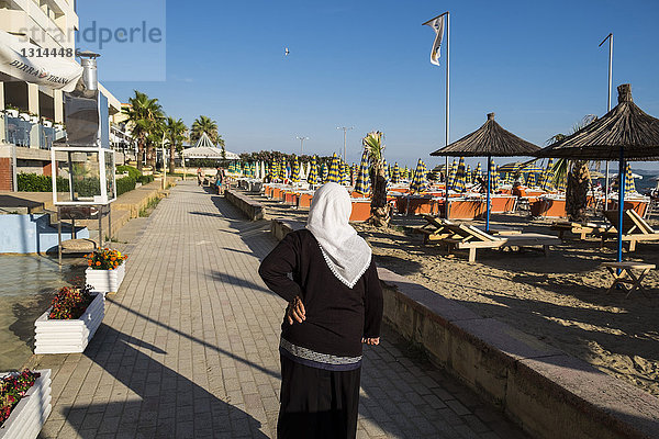 Albanien  Durres  Strand  Alltagsleben
