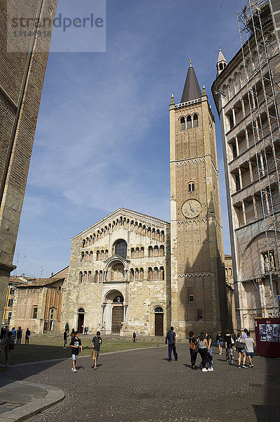 Italien  Emilia Romagna  Parma  Piazza del Duomo  Kathedrale S. Maria Assunta  1178 von Benedetto Antelami entworfenes Baptisterium  ein Meisterwerk der Gotik